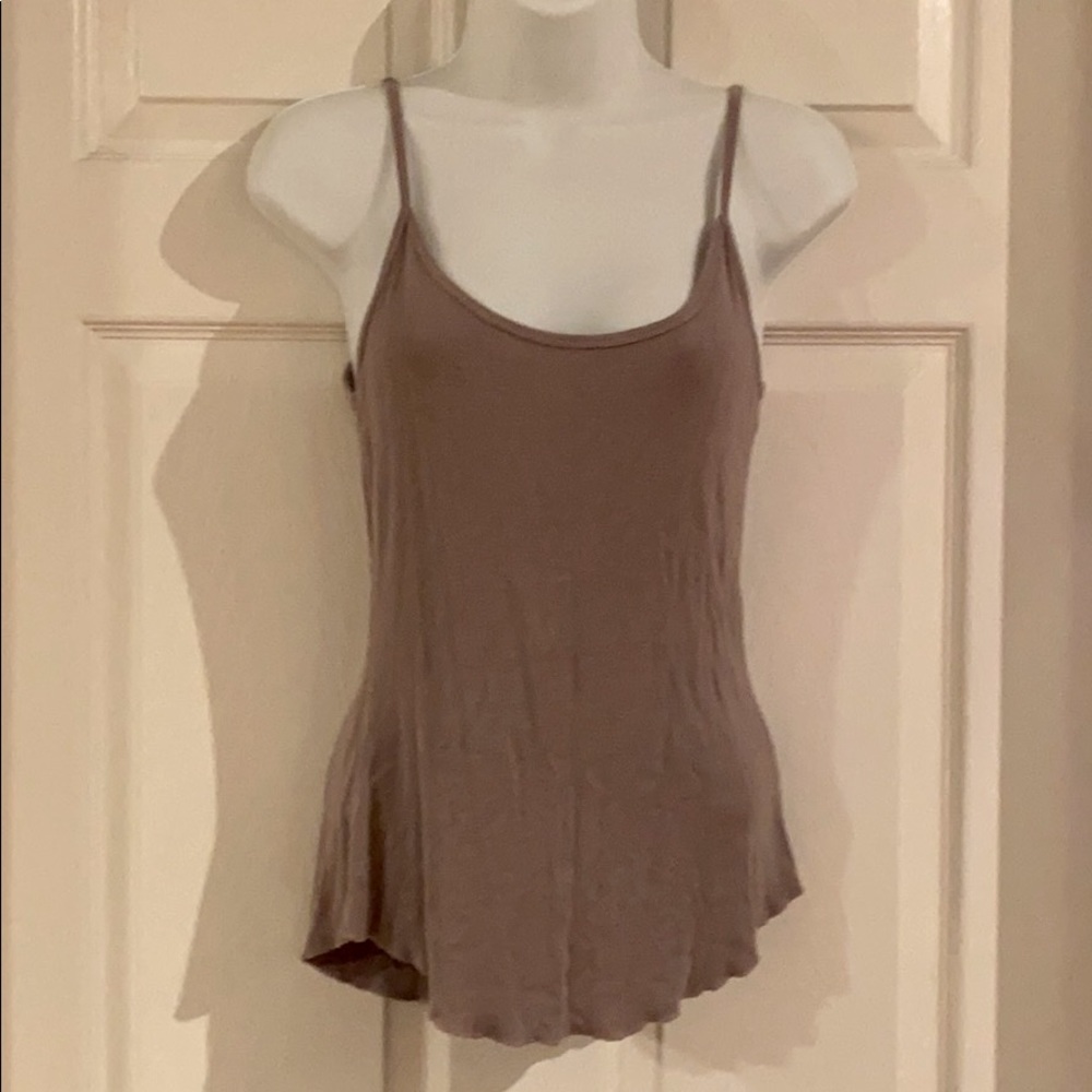 Ribbed tank